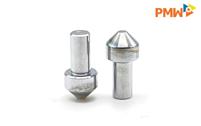 Máy tiện CNC gia công chi tiết thép ổn định, bề mặt cắt mịn và sắc nét.